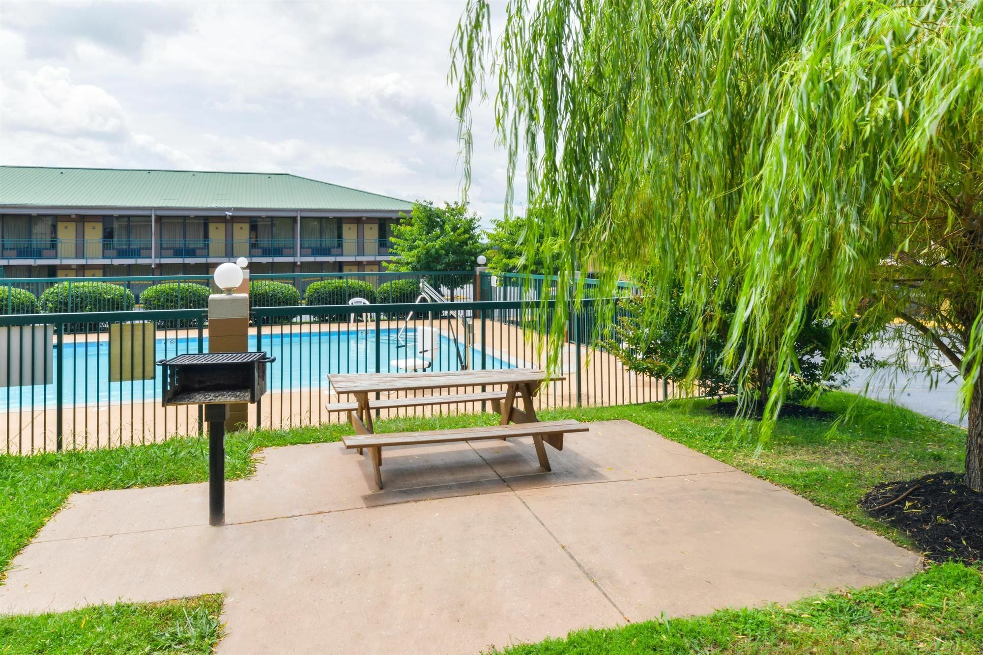 Americas Best Value Inn - Goodlettsville Zewnętrze zdjęcie